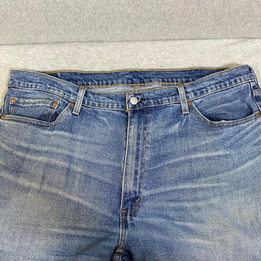 Levi's 541 Athletic Taper Jeans Men's 40x32 Medium Wash Denim Classic Fit EUC